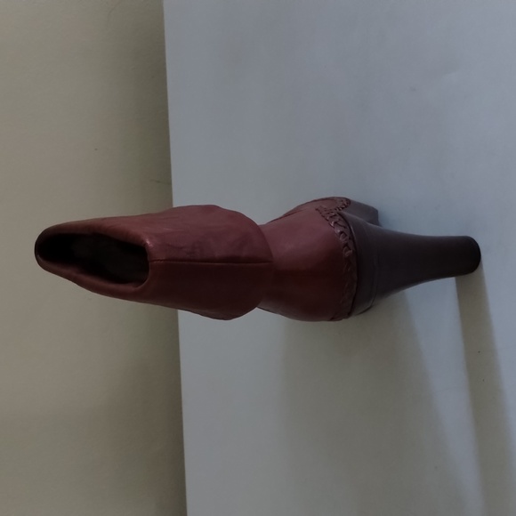 Cole Haan g series ankle booties size 8, brown, rust color - Picture 4 of 7